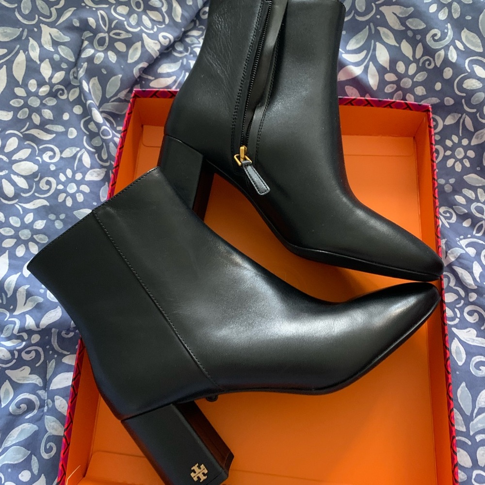 NIB Tory Burch Brooke Bootie